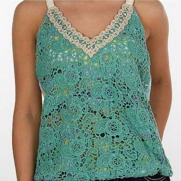 BKE Boutique‎ Printed Chiffon and Lace Tank - Picture 1 of 5